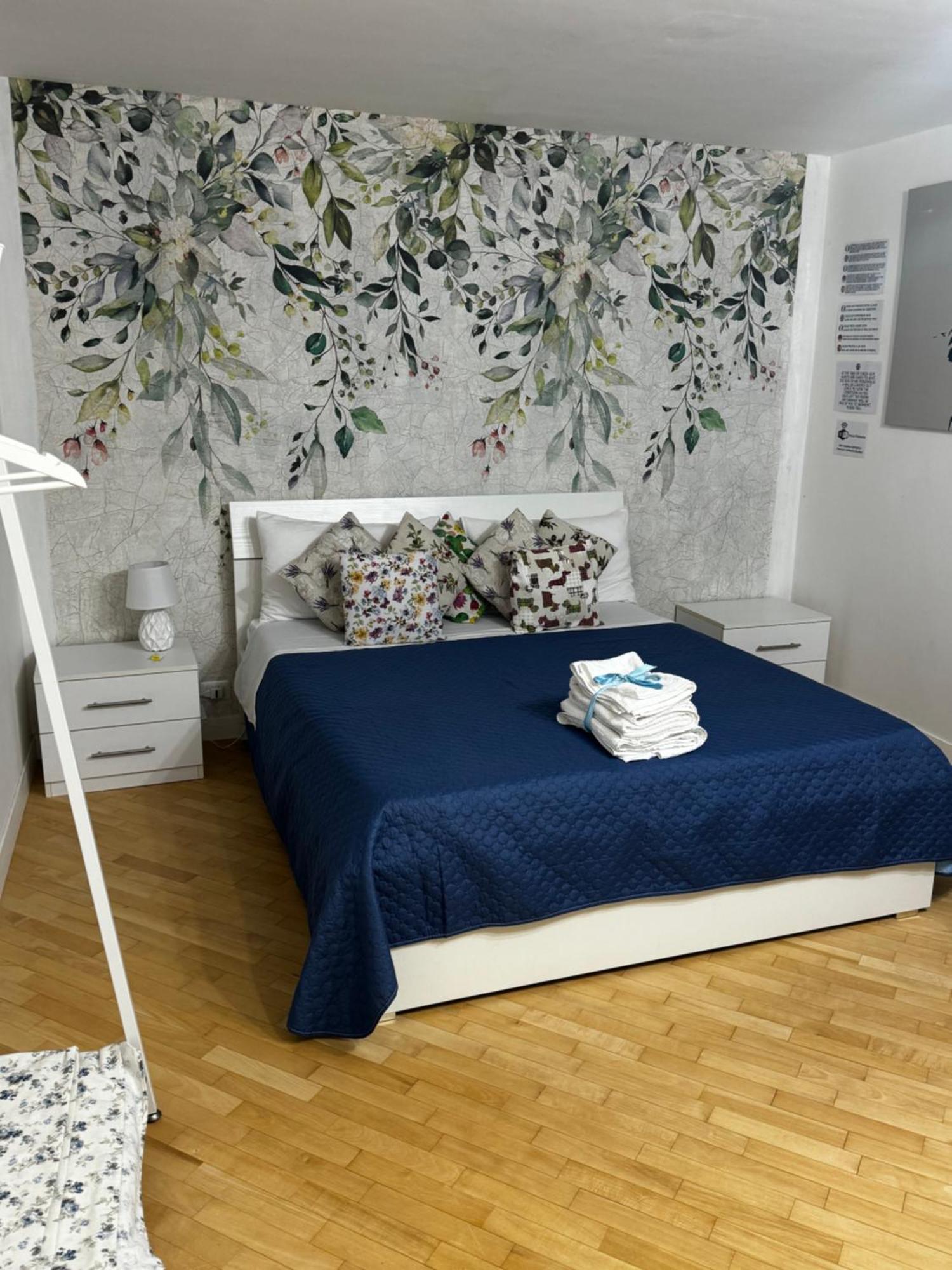 Plebiscito Charme Rooms 那不勒斯 外观 照片